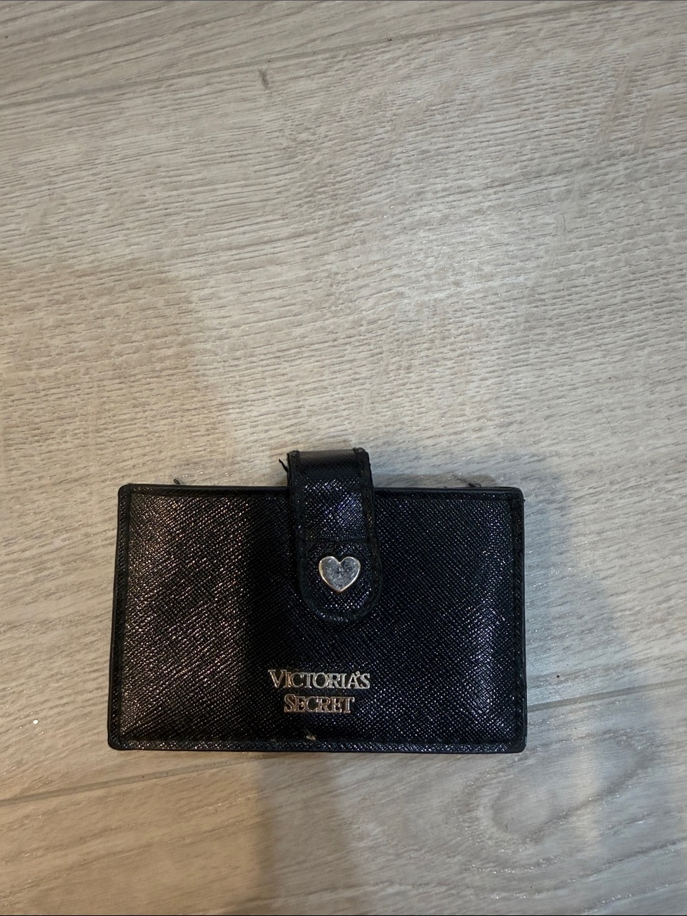 Victoria's Secret Black Card Case with Heart Snap - Picture 1 of 4